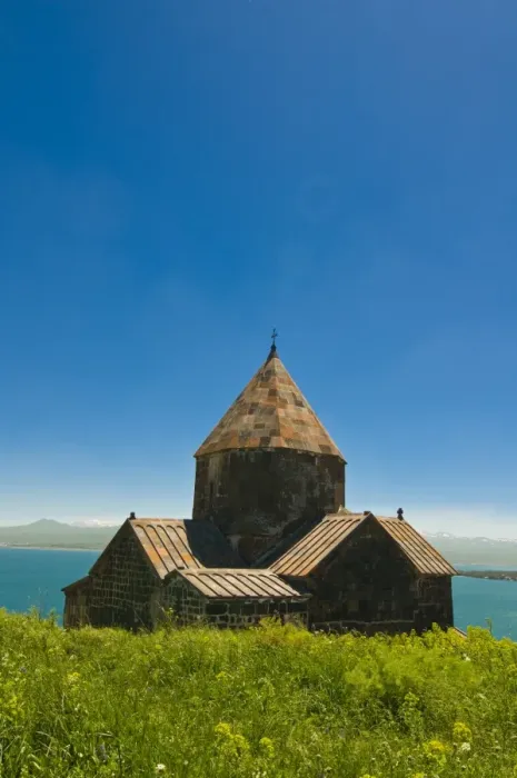 Impresión enmarcada : Sevanavank (Monasterio de Sevan) al lago de Sevan en Armenia y el Cáucaso.