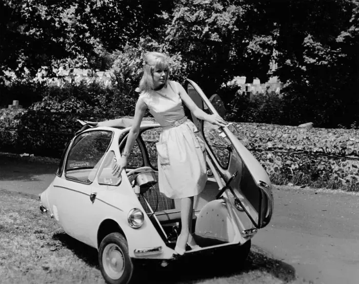 Impresión enmarcada : Coche Bubble Car de Troya, c1962.