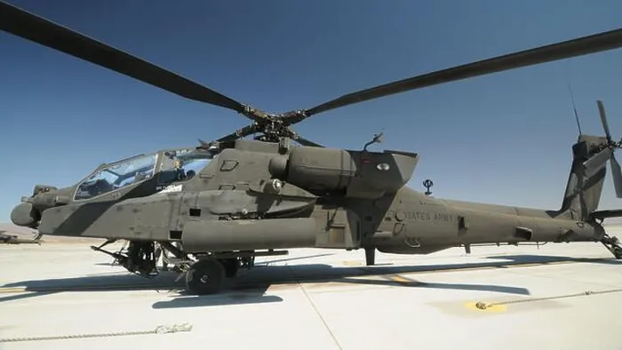 Impresión enmarcada : Helicóptero Apache del Ejército de los EE.UU. Impresión enmarcada : Helicóptero Apache del Ejército de los EE.UU.