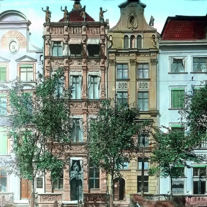 Impresión enmarcada : Danzig. Otra decoración del mercado de Langenmarkt es el Steffensche Haus Impresión enmarcada : Danzig. Otra decoración del mercado de Langenmarkt es el Steffensche Haus