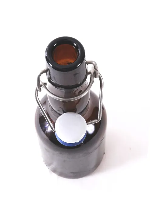 Impresión enmarcada : Botella vacía. Impresión enmarcada : Botella vacía.