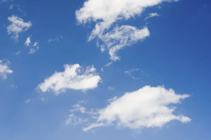 Impresión enmarcada : Nubes en un cielo azul. Impresión enmarcada : Nubes en un cielo azul.