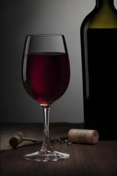 Impresión enmarcada : Composición de vino tinto y dulces.