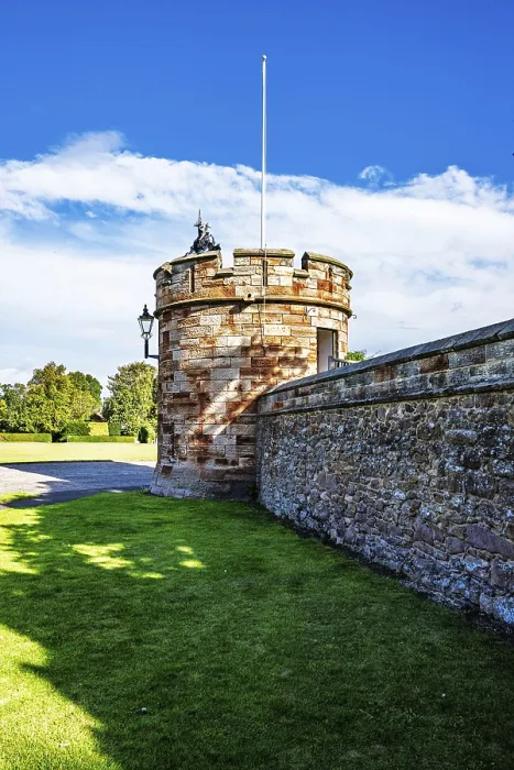 Impresión enmarcada : Castillo y jardines de Dirleton, Dirleton. Impresión enmarcada : Castillo y jardines de Dirleton, Dirleton.