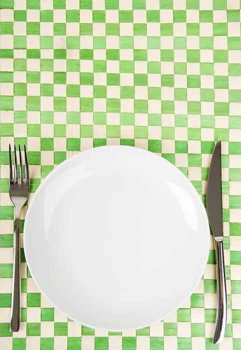 Impresión enmarcada : Plato vacío, cuchillo y tenedor