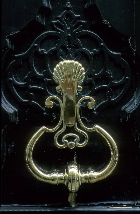 Impresión enmarcada : Puerta de llamada. Impresión enmarcada : Puerta de llamada.