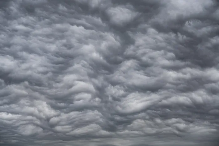 Impresión enmarcada : Formación de nubes dramática, llenando el formato.