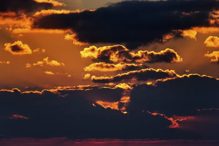 Impresión enmarcada : Cielo nocturno dramático al atardecer.