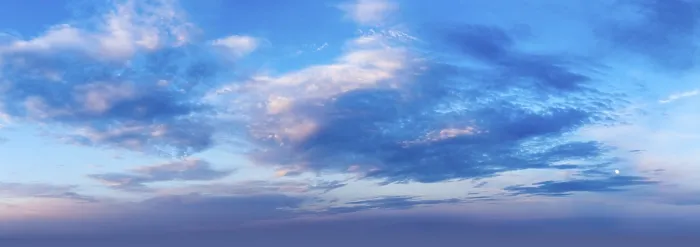 Impresión enmarcada : Cielo de la tarde con nubes dramáticas.