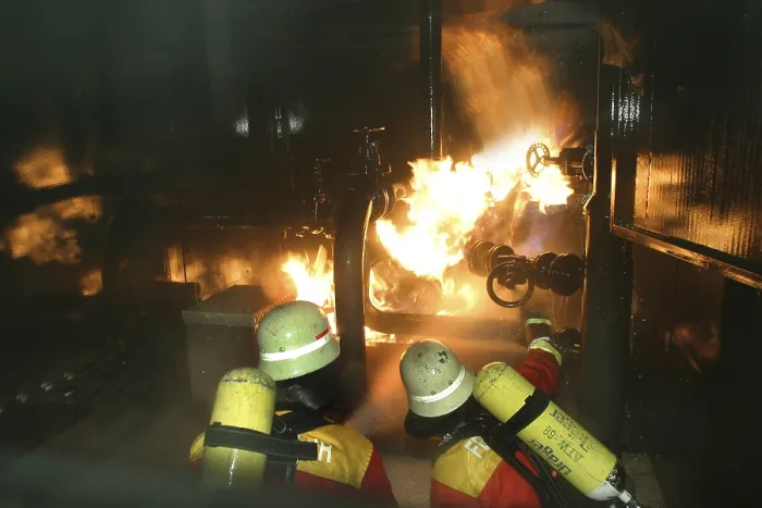 Impresión enmarcada : Bomberos en acción. Impresión enmarcada : Bomberos en acción.