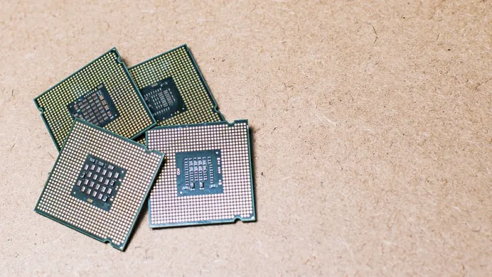 Impresión enmarcada : Procesadores de computadora aislados. Impresión enmarcada : Procesadores de computadora aislados.