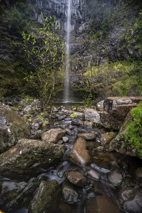 Impresión enmarcada : Lagoa do Vento con Catarata de Risco Superior. Impresión enmarcada : Lagoa do Vento con Catarata de Risco Superior.