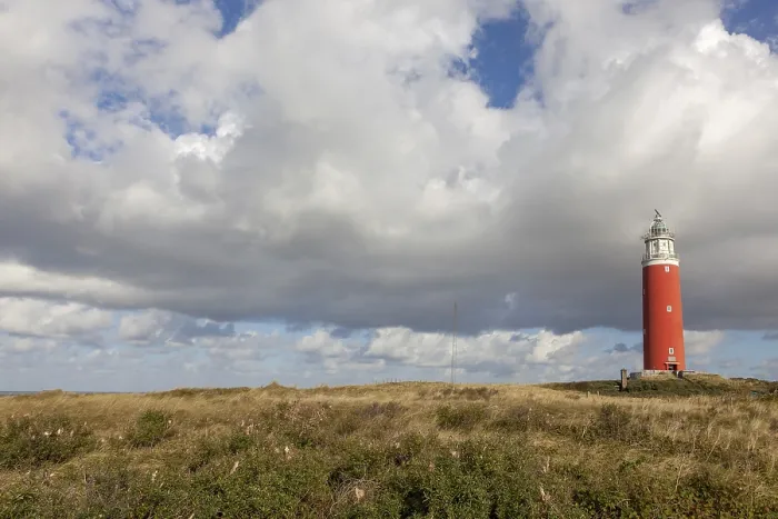 Impresión enmarcada : Faro Eierland con dunas. Impresión enmarcada : Faro Eierland con dunas.