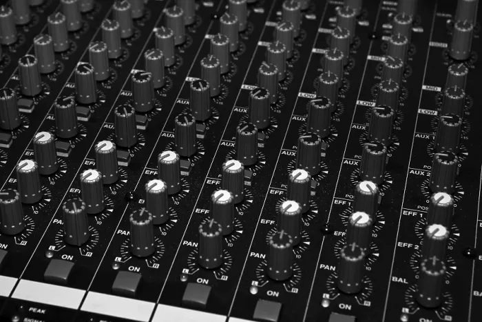 Impresión enmarcada : Consola de mezcla.