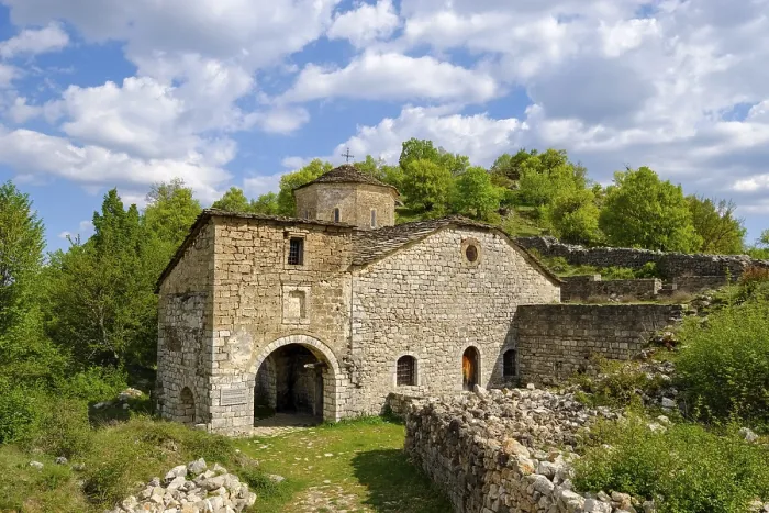 Impresión enmarcada : Monasterio de San Pedro y San Pablo. Impresión enmarcada : Monasterio de San Pedro y San Pablo.