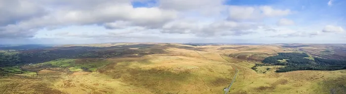 Impresión enmarcada : Panorama desde Sharpitor desde un dron.