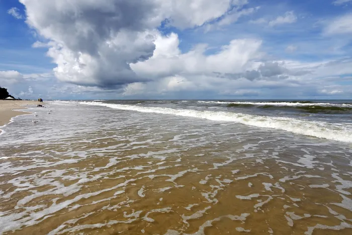 Impresión enmarcada : Olás de mar y nubes dramáticas. Impresión enmarcada : Olás de mar y nubes dramáticas.