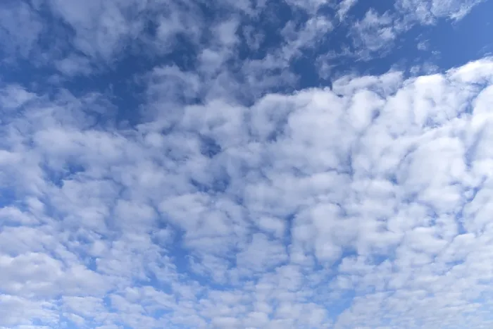 Impresión enmarcada : Nubes de estratocúmulo (Stratocumulus). Impresión enmarcada : Nubes de estratocúmulo (Stratocumulus).