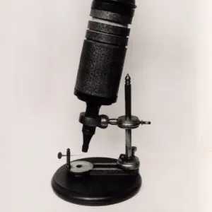 Full-size Print of a 17th-century Compound Microscope