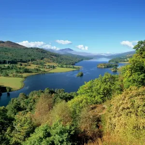 Queens View Print: Loch Tummel Panorama