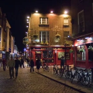 The Temple Bar pub Print, Dublin, Ireland