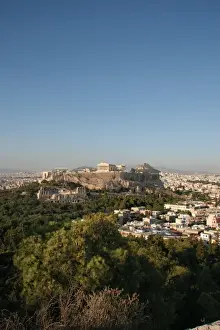Athens Cityscape At Dusk Imprime: Athens. Panoramic view of the Acropolis. Sunset