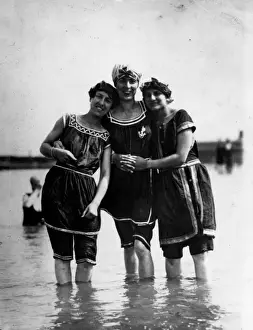 British Seaside Resort Imprime: Bathing Belles