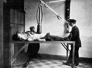 Historical Medical Images Imprime: Electro-magnet