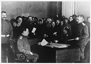 Russian Revolution History Imprime: Issue of Passes