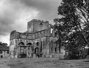 Roman Wall Architecture Imprime: Lanercost Abbey