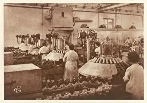 French Landmark Imprime: Perrier Source, Interior