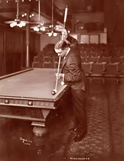 Jugando a la bolita