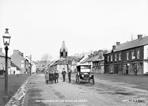 Condado De Londonderry Imprime: Portglenone en el río Bann, Condado de Derry