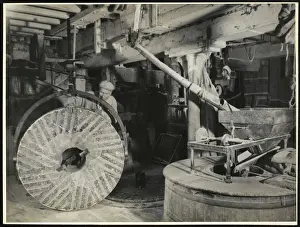 Old Water Mill Imprime: Removing Stone at Mill