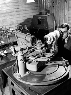 National Physical Laboratory UK Imprime: High-precision spectrometer