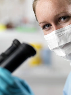 Laboratory Equipment Use Imprime: Microscope use