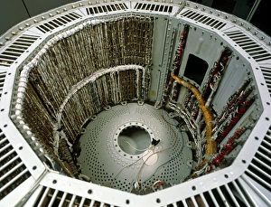Impresiones de El Minuteman: sistema de orientación del misil balístico intercontinental NS-10Q desde un misil Minuteman ICBM (misil balístico intercontinental), que llevaba una cabeza nuclear Imágenes de junio de 2002: Minuteman