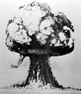 Mushroom Cloud Formation Imprime: Nuclear explosion