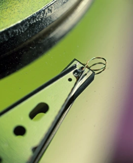 Electronic Data Storage Imprime: Read / write head of a hard disk