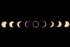 Astronomy Science Photos Imprime: Time-lapse image of a solar eclipse