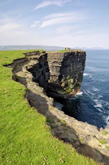 Downpatrick Head Ireland Imprime: Cliffs at Downpatrick Head
