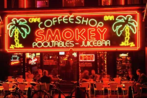 Impresiones de Cafetería de café, Rembrandtstraat o Plein en el barrio de Jordaan Países Bajos Imprime: Coffeeshop