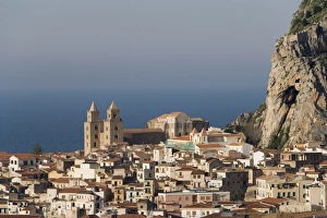 Cefalu Cathedral Imprime: Distant view of Cathedral