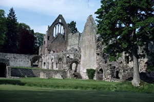 Impresiones de Abadía de Dryburgh, Frontera con los Montes del Border en Escocia Reino Unido Europa Fronteras Escocesas Imprime: Abadía de Dryburgh
