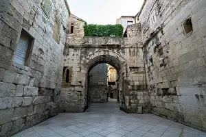 Patrimonio Imprime: Explorando el Palacio de Diocleciano en Split