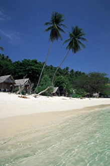 Imágenes fechadas el 17 de enero de 2000: Isla de Phuket
