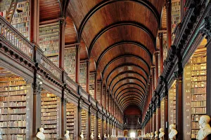 Impresiones de La sala larga en la biblioteca de la Universidad de Trinidad en Dublín República Irlanda Europa República De Irlanda Imprime: La sala larga en la biblioteca de la Universidad de Trinidad