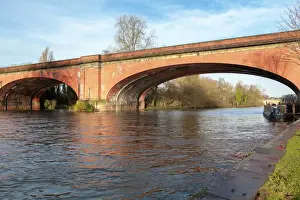 Isambard Kingdom Brunel Imprime: Puentes de la Estación de Maidstone construido por Isambard Reino Unido Bruno y apodado el Arco Sonoro en Maidstone