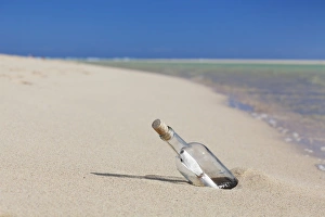 Message In A Bottle Imprime: Message in a bottle at the beach of Risco del Paso