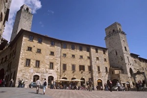 Devils Tower National Monument Imprime: Piazza della Cisterna and Devils tower on right